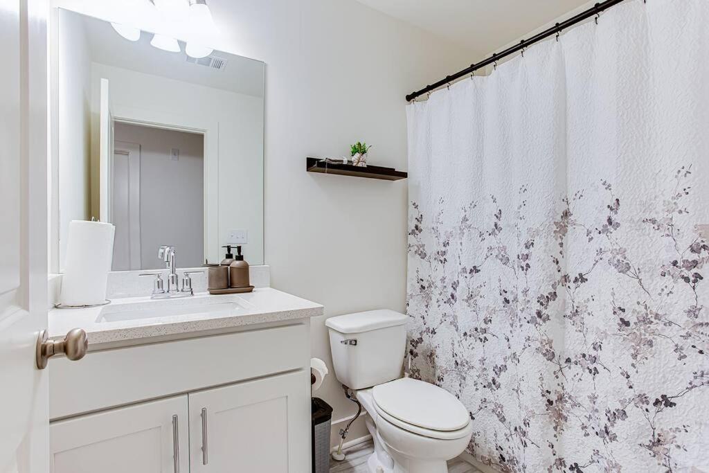 2022 Quiet Relaxing And Secure Town House Near Atlanta Daire Redan Dış mekan fotoğraf